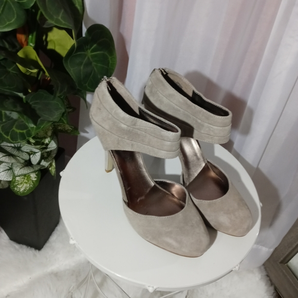 Women's High-heeled Around the Ankle Shoes - Picture 2 of 7